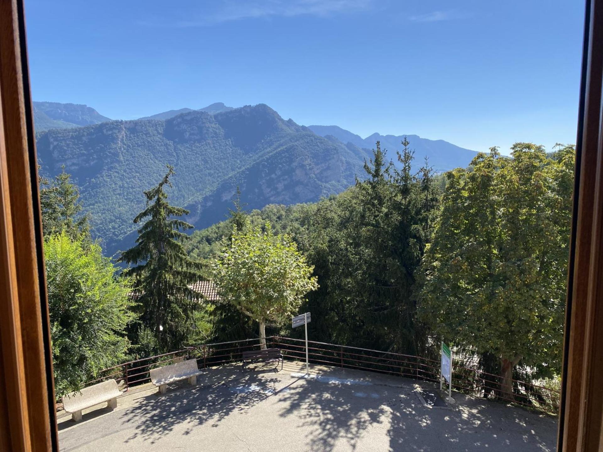 Sereno Rincon De Montana Sant Corneli Esterno foto